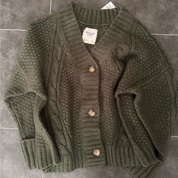 Abercrombie & Fitch Olive Green Cable Knit Button Cardigan - Picture 2 of 9